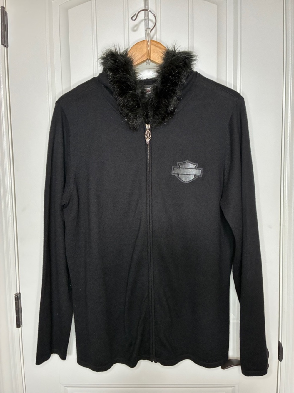 1 W Harley-Davidson Black Faux Fur Zip-Up Sweater/Jacket Harley Patch front back